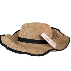 NWT GuanGu Sunhat Women’s L/XL